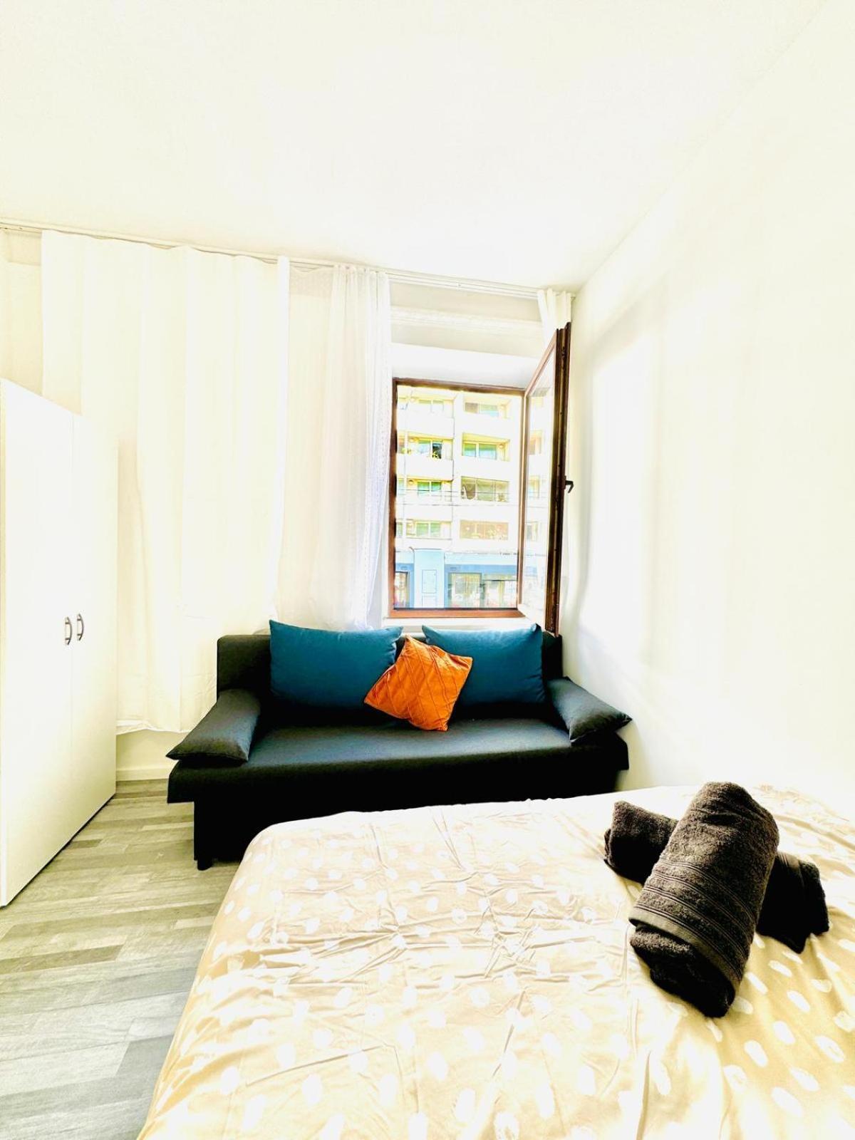 Very Spacious Apartment For Up To 7P With Great Location Bécs Kültér fotó