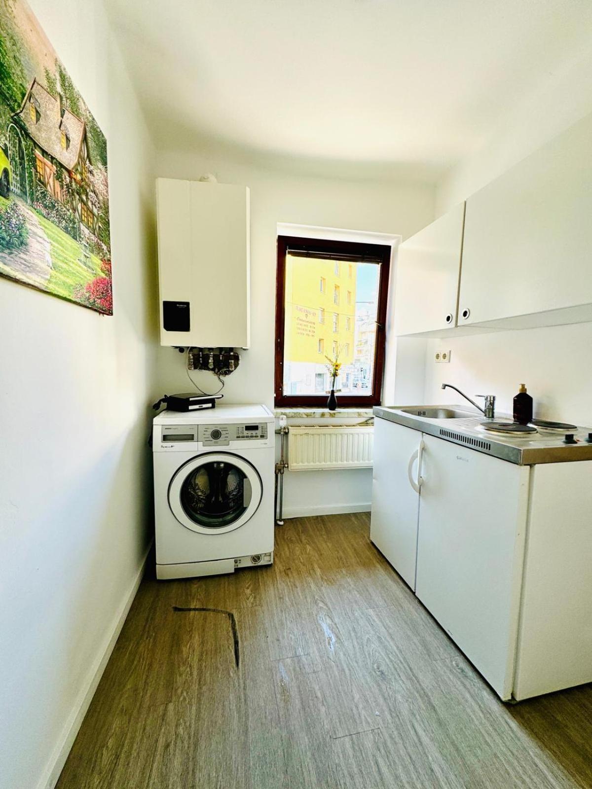 Very Spacious Apartment For Up To 7P With Great Location Bécs Kültér fotó