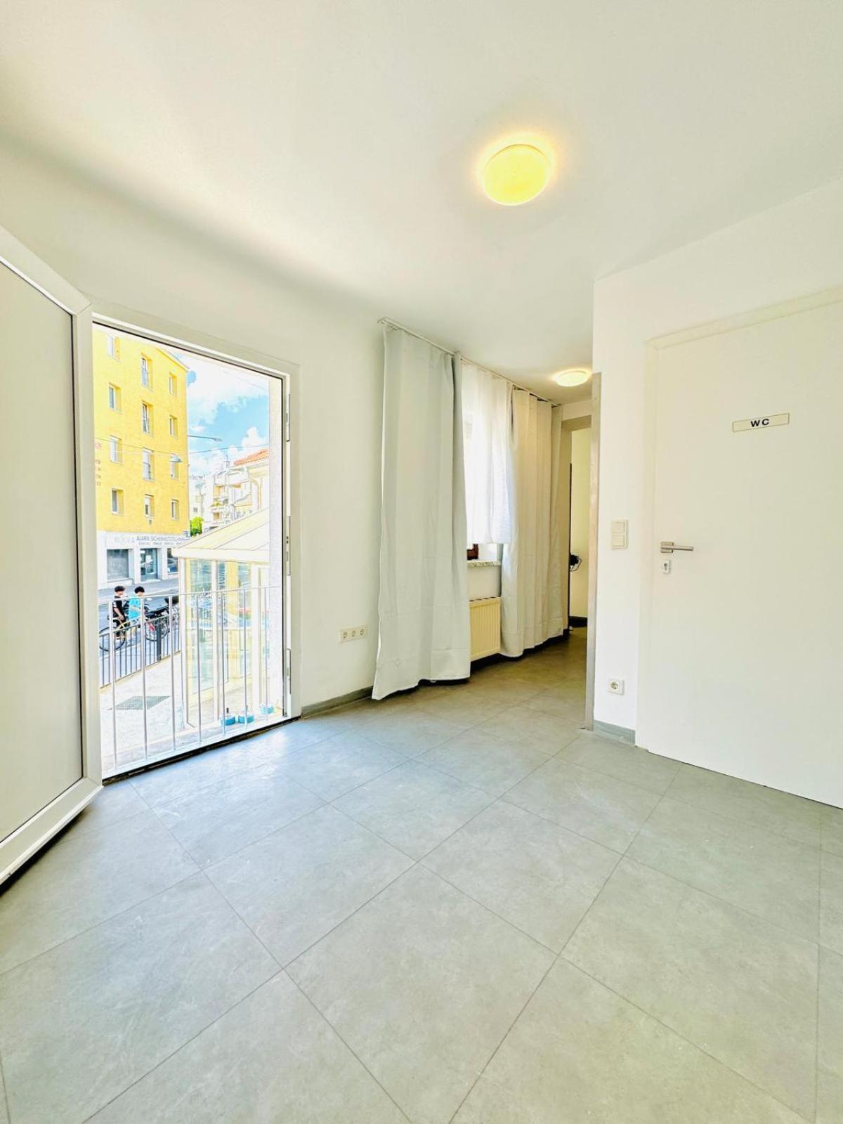 Very Spacious Apartment For Up To 7P With Great Location Bécs Kültér fotó