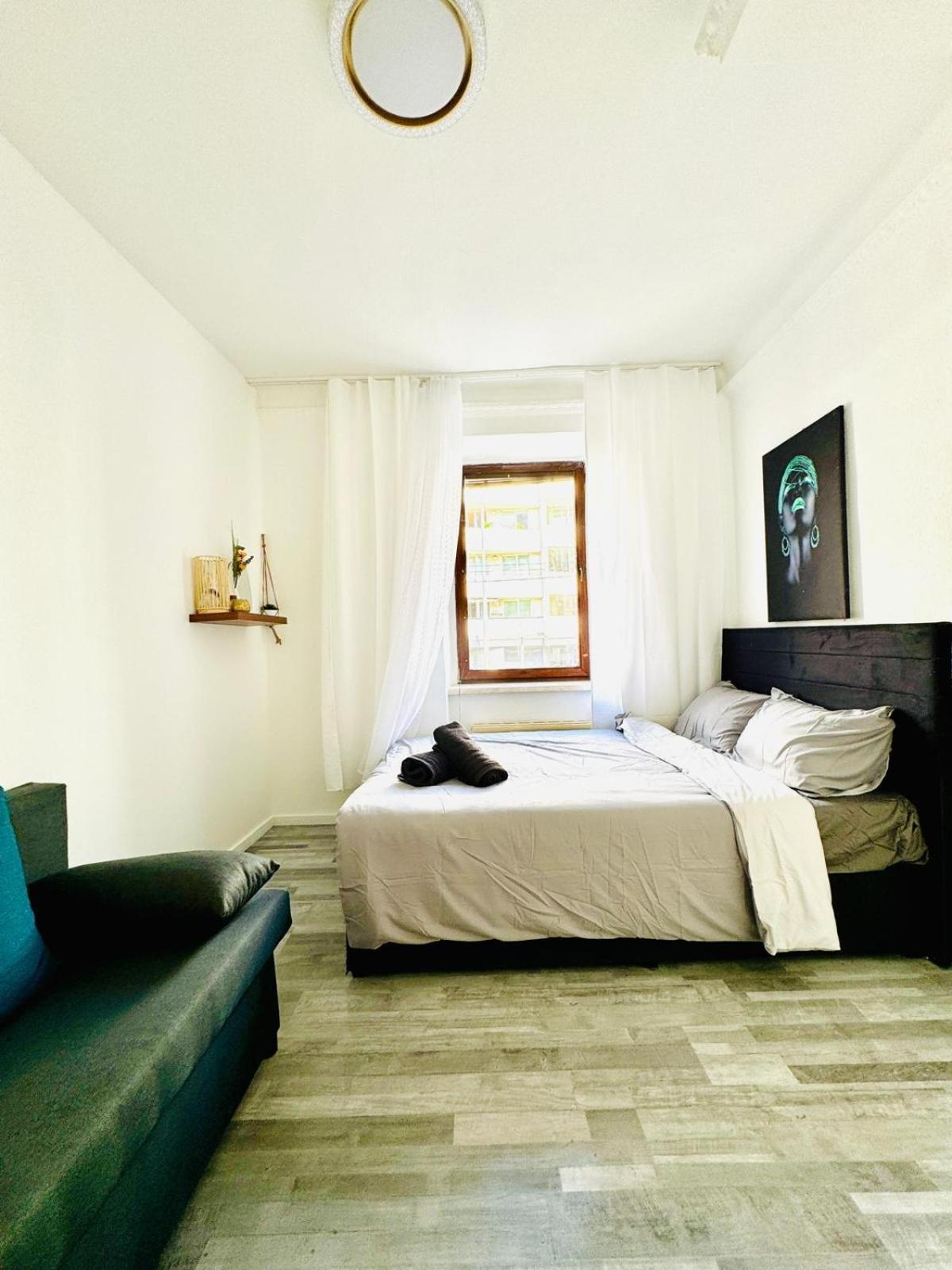 Very Spacious Apartment For Up To 7P With Great Location Bécs Kültér fotó