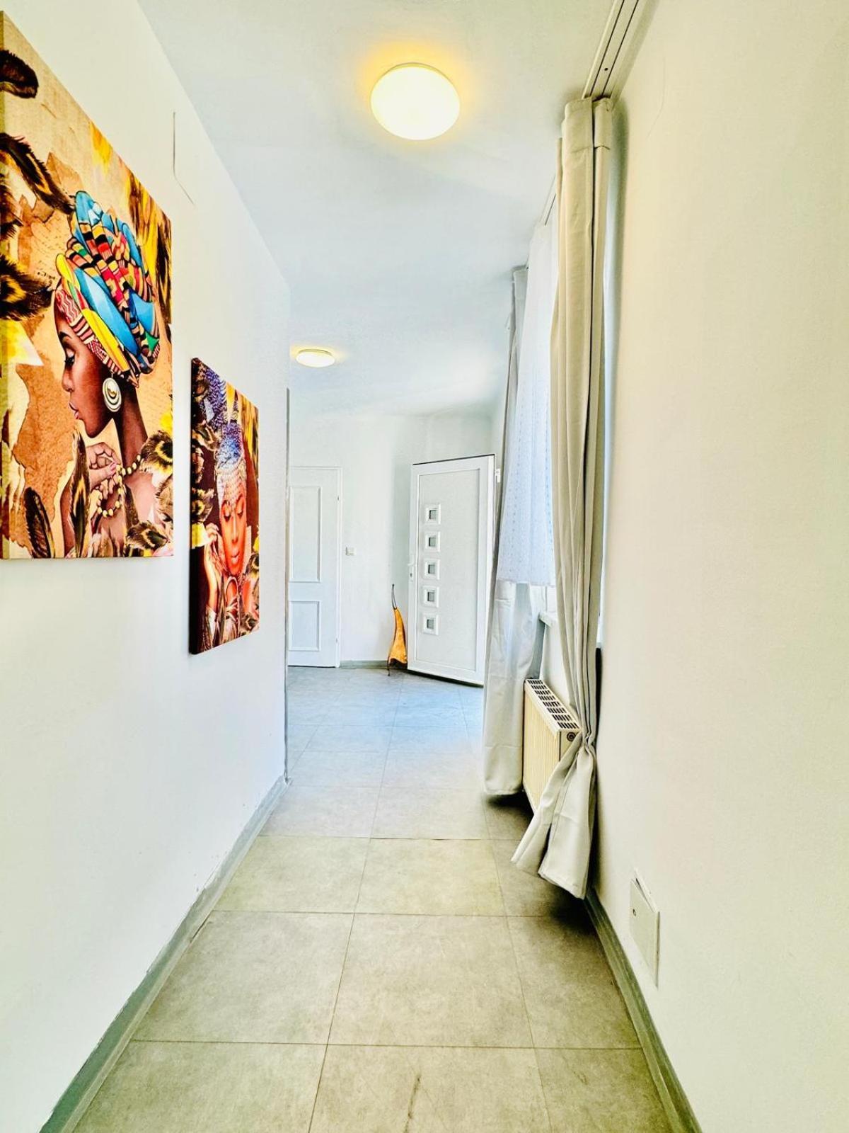 Very Spacious Apartment For Up To 7P With Great Location Bécs Kültér fotó